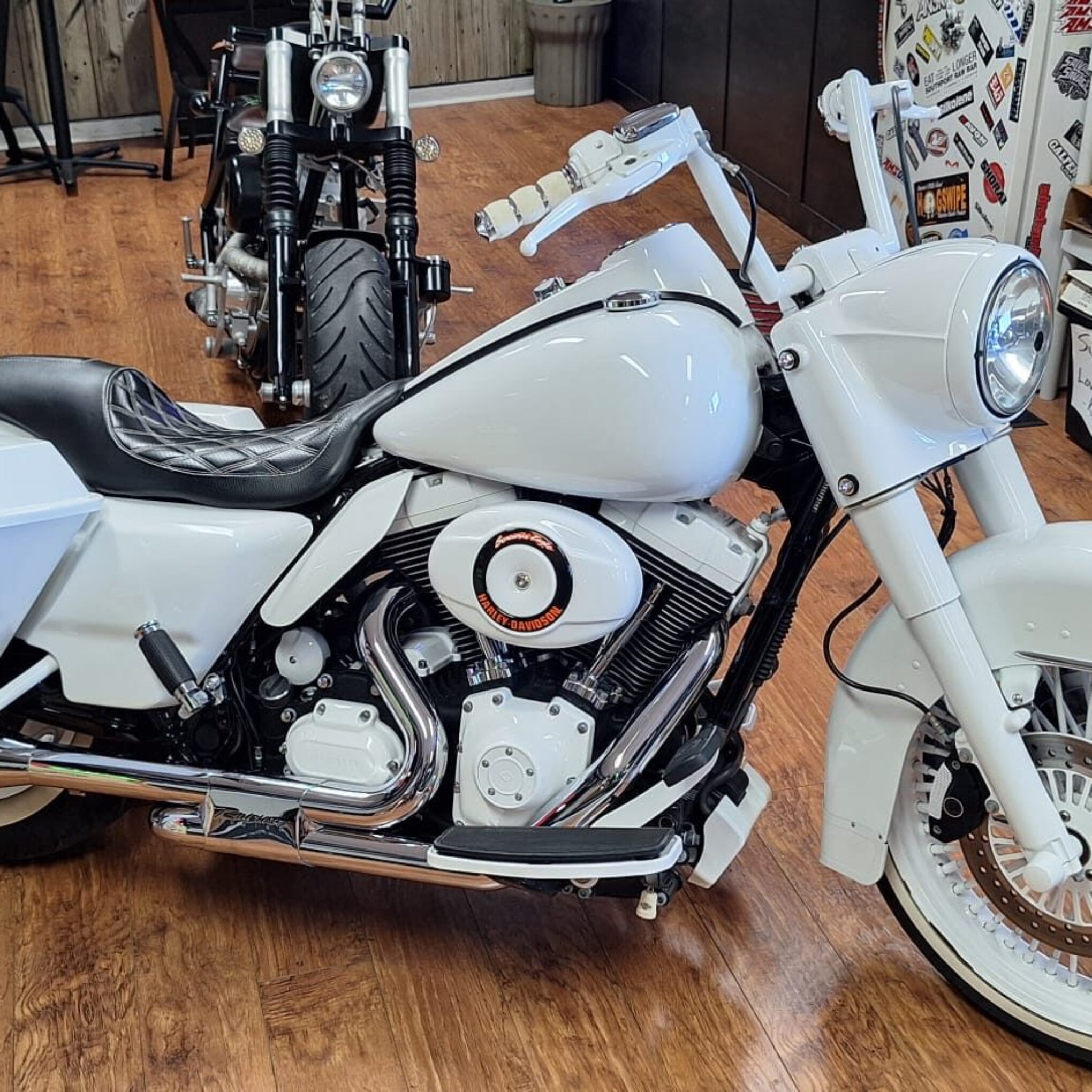 2013 Road King for sale in motorcycle shop showroom floor